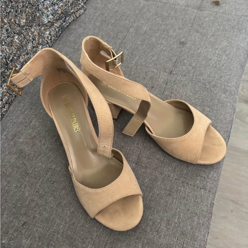 Dream Paris Tan Women's heel